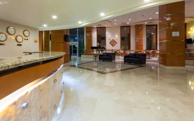 Best Western Plus Nuevo Laredo Inn & Suites