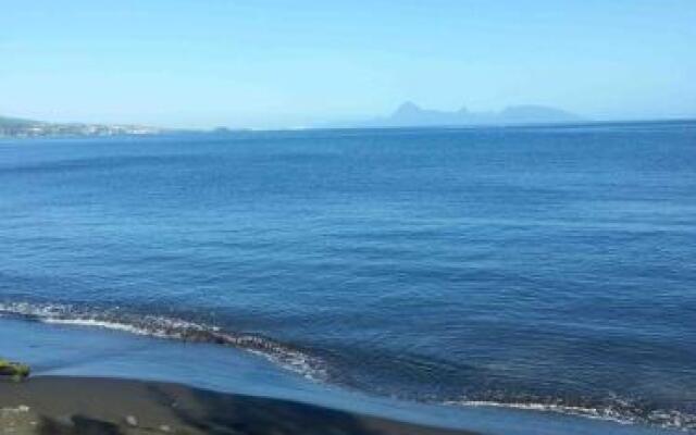 Guest Beach Bungalow Tahiti