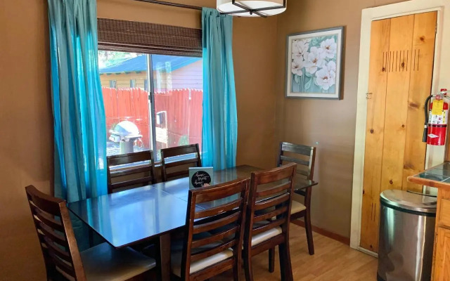 Grey Squirrel Resort & Vacation Rental Homes