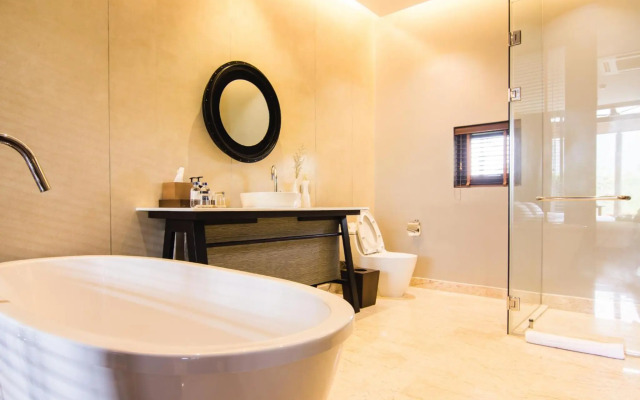 atta Lakeside Resort Suite