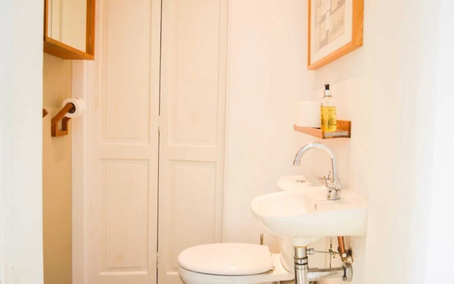 Stylish 4 Bedroom Stockbridge Home