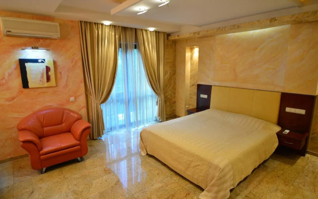 Prestige Hotel