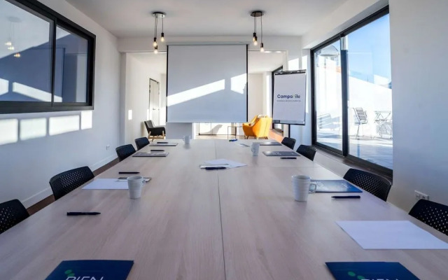 Campanile Marseille Est - Aubagne