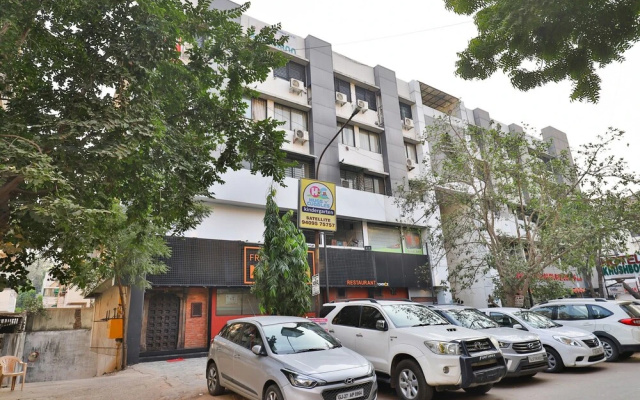 Hotel Khushboo