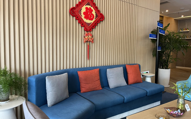Holiday Inn Express Qingdao City Center by IHG – Lobby – Qingdao