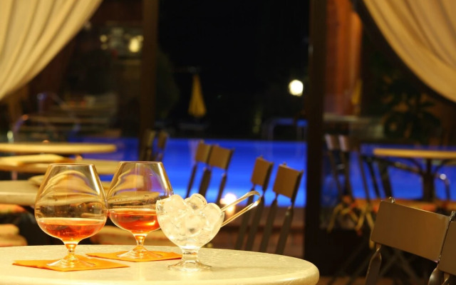 Casanova - Panoramic Rooms and Suites