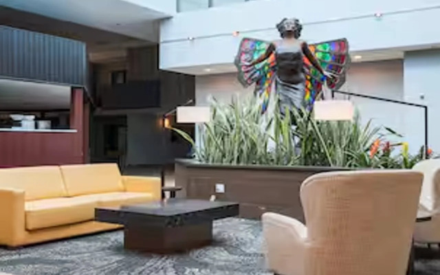 DoubleTree by Hilton Austin, MN