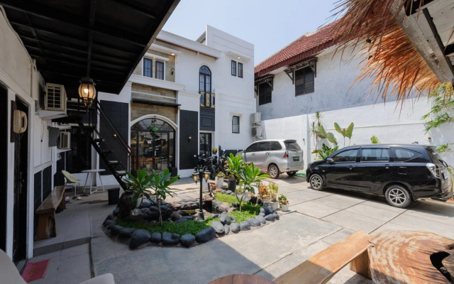 Urbanview Hotel Syariah House of Tuwuh by RedDoorz – Outside – Bandar Lampung
