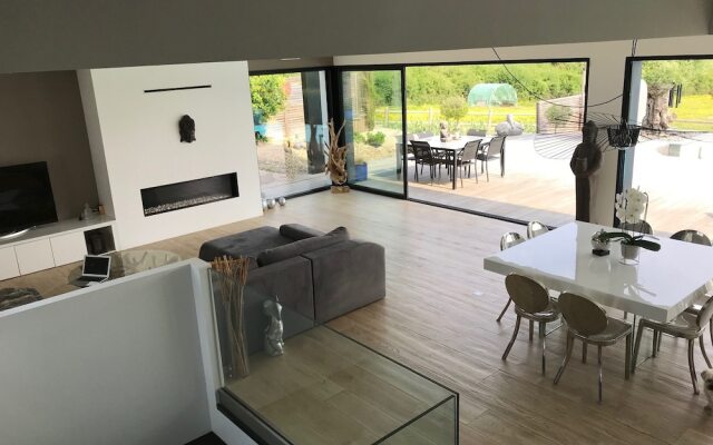 Home Le Clos Maric