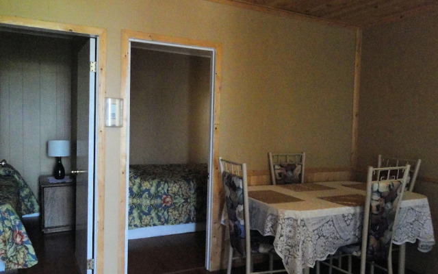 Edgewater Resorts - Edgewater Cottages