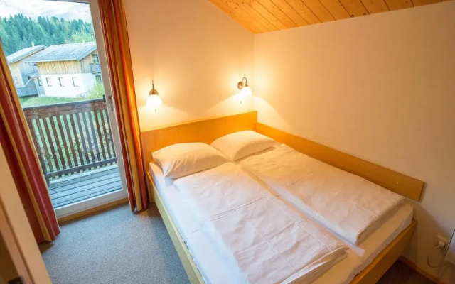 Chalet in Annaberg-lungotz With a Community Pool