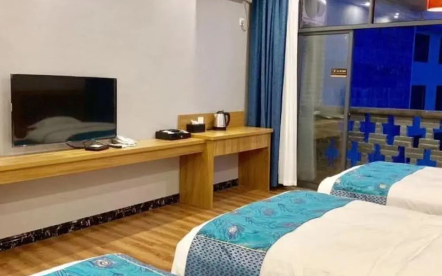 Yangshuo Qingyunge Hotel