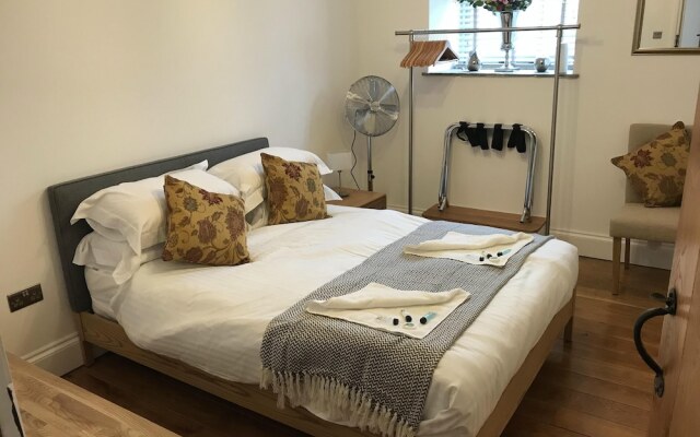 2 Bed Barn Alton Towers Chatsworth Polars Peaks