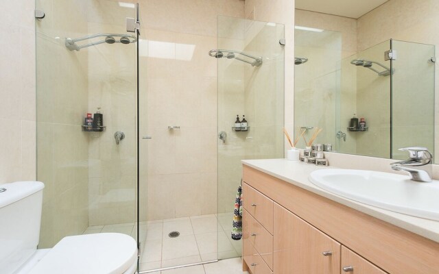 Stunning East Suburb Coastal Home H373