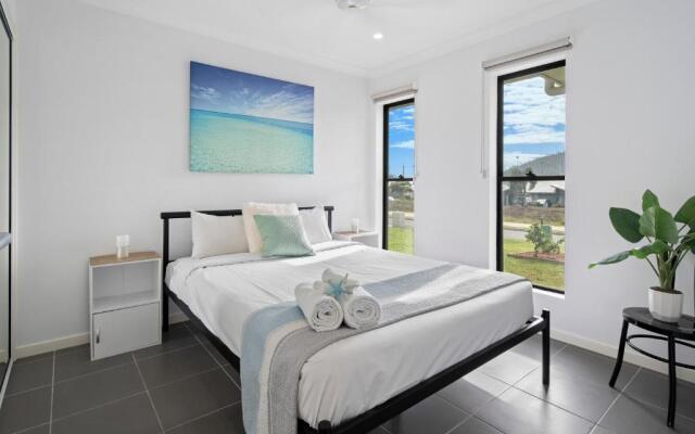 Whitsundays Paradise by the Port
