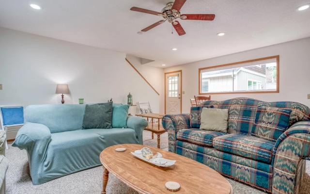 Cabin on the Coast (MCA 621)