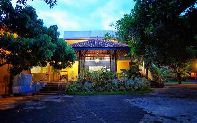 Pan Family Hotel