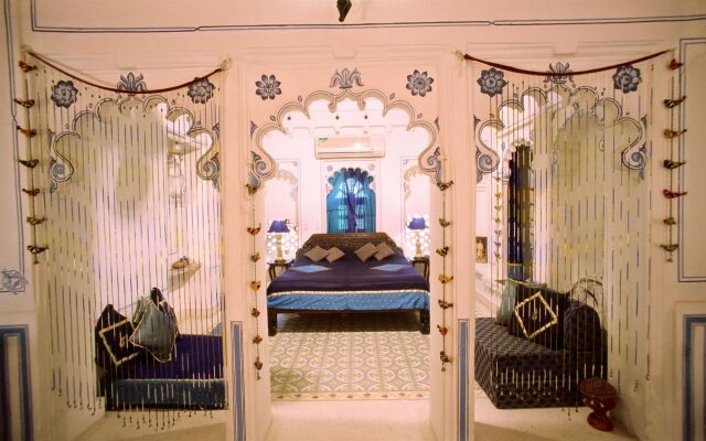 Deogarh Mahal