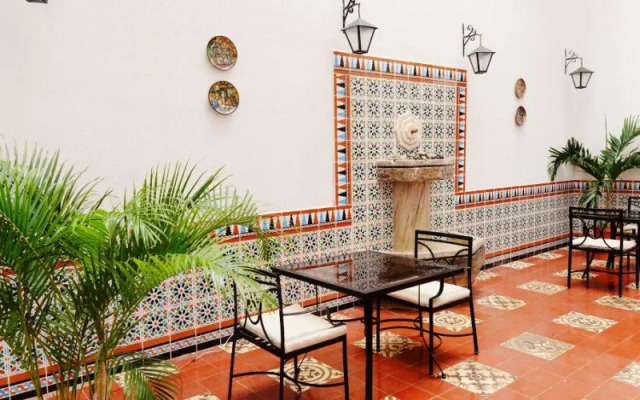 Hotel E. Rueda