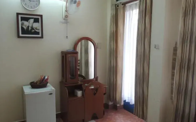 Tan Quyen Hotel