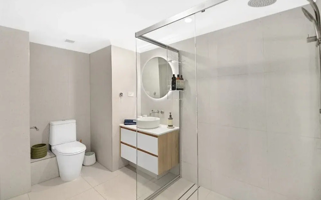 Seaview Coastal Retreat