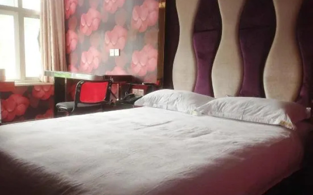 Bole Shi Shang Hotel