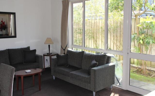 Cedar Grove Motor Lodge