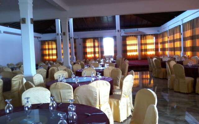 Grand Highway Resort
