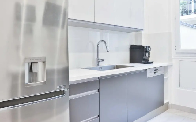 Magnificent Flat - Near Trocadaro