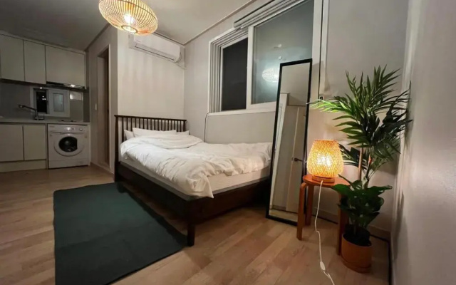 Jnineguesthouse