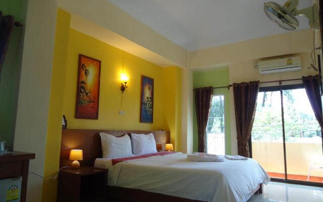 Thai Life Guesthouse