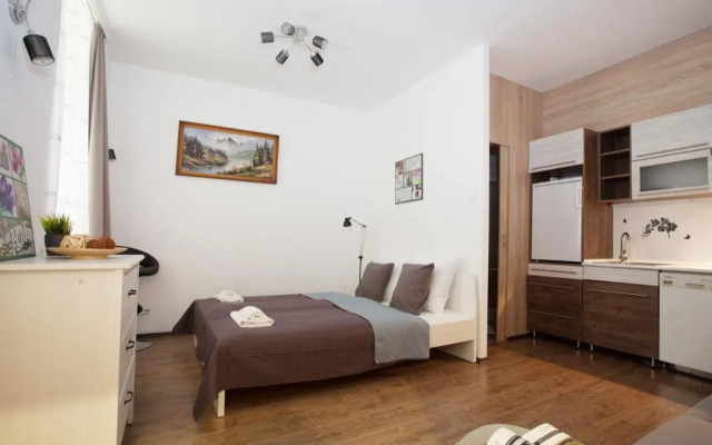 Very central, comfy studio
