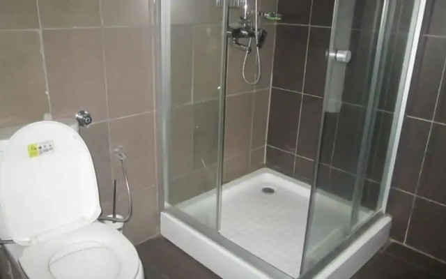 Delve Hotel and Suites