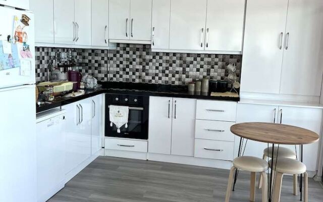 Tsira Suite
