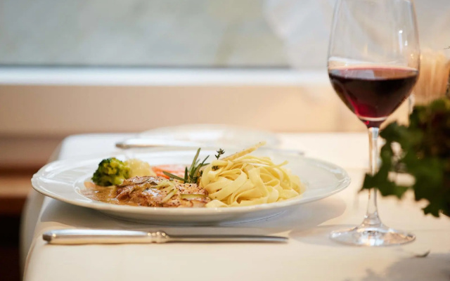 Hotel und Spezialitätenrestaurant zur Linde – Meal – Teufen