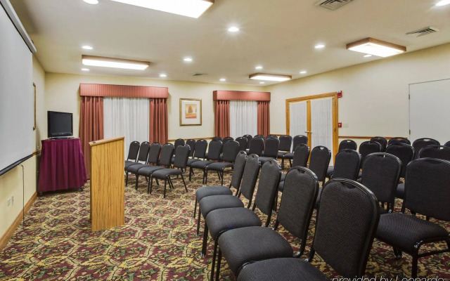 Country Inn & Suites by Radisson Romeoville - Bolingbrook