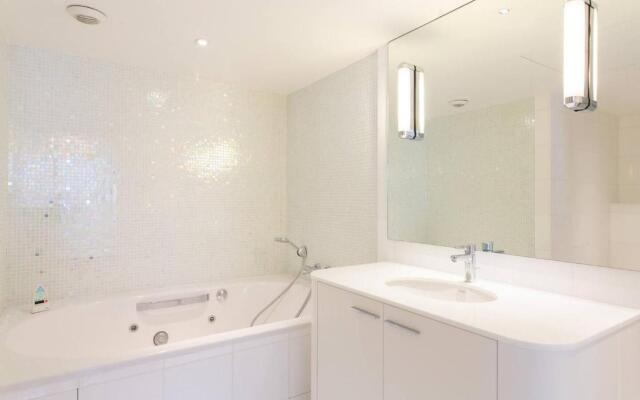 Carlton Riviera: Luxury 2 Beds/ 2 Baths