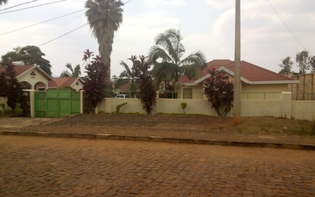 Semuhungu Apartments