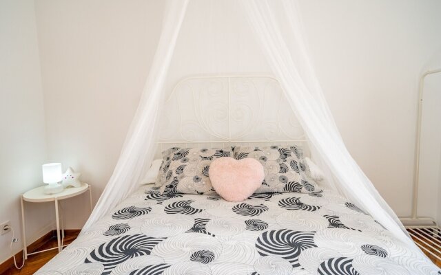 HomeHolidaysRentals Fragance Apartment
