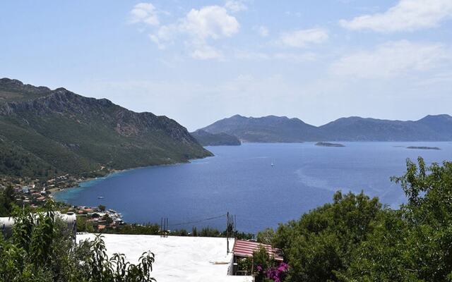 Saranda Teras Pansiyon