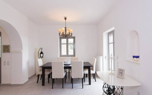 Parian Hill Residence Villa