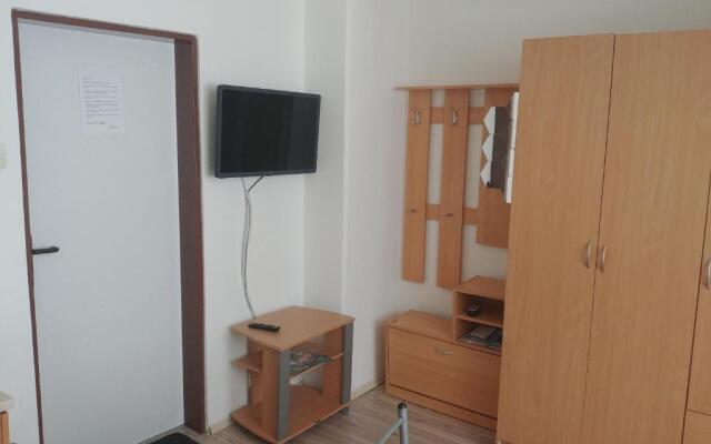 Kv Apartmans Varsavska