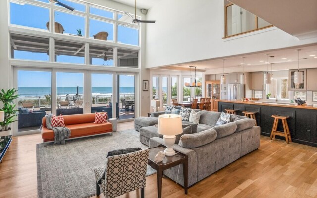 Lavish Two-story Oceanfront Home w/ Huge Deck, Wifi, & Incredible Views