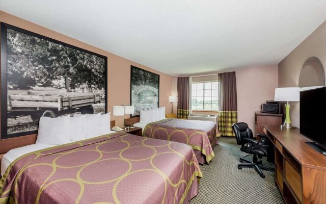 Super 8 Winfield/Quail Ridge Area