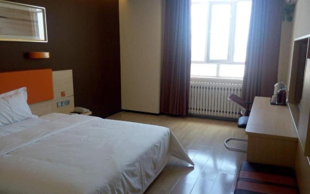7Days Premium Zhangjiakou Xuanhua Bell Tower High Speed Railway Station Branch – Guest Rooms – Zhangjiakou