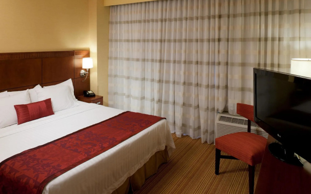 Courtyard by Marriott Bristol