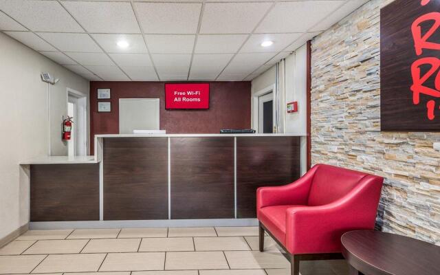 Red Roof Inn & Suites Wapakoneta