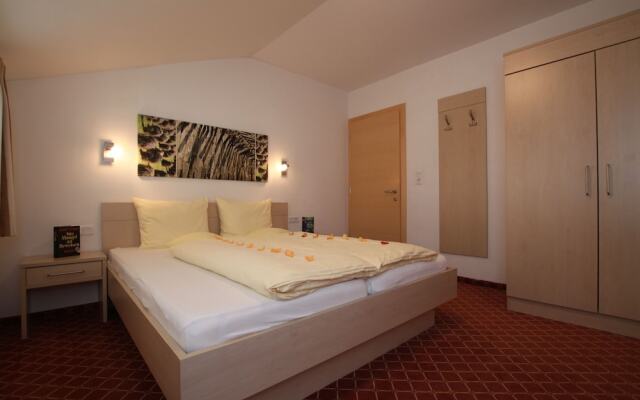 Appartementhaus Karlspitze Natur Pur