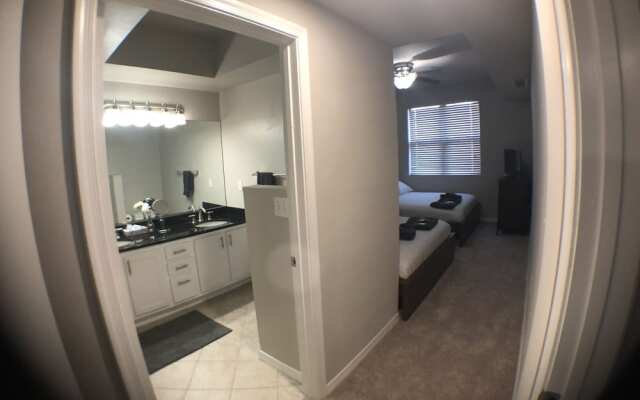 Private Condos by Ideal Experience