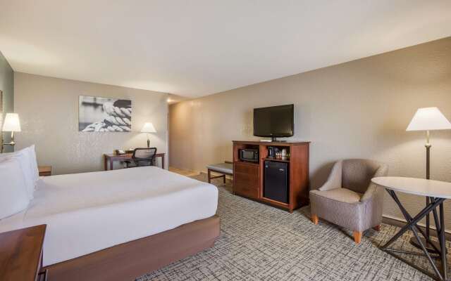 Best Western Harbour Pointe Lakefront